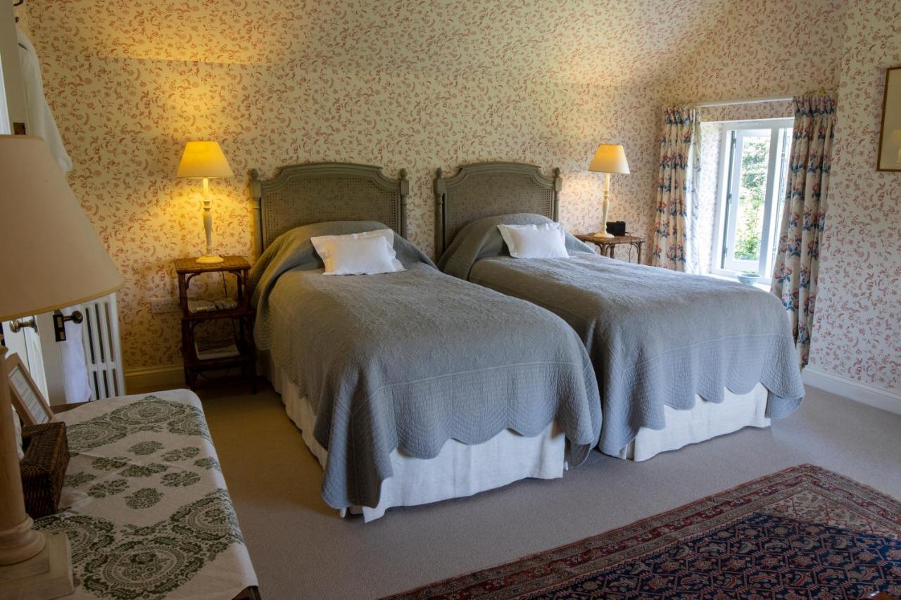 ジリンガム Gutchpool Farm Bed & Breakfast エクステリア 写真