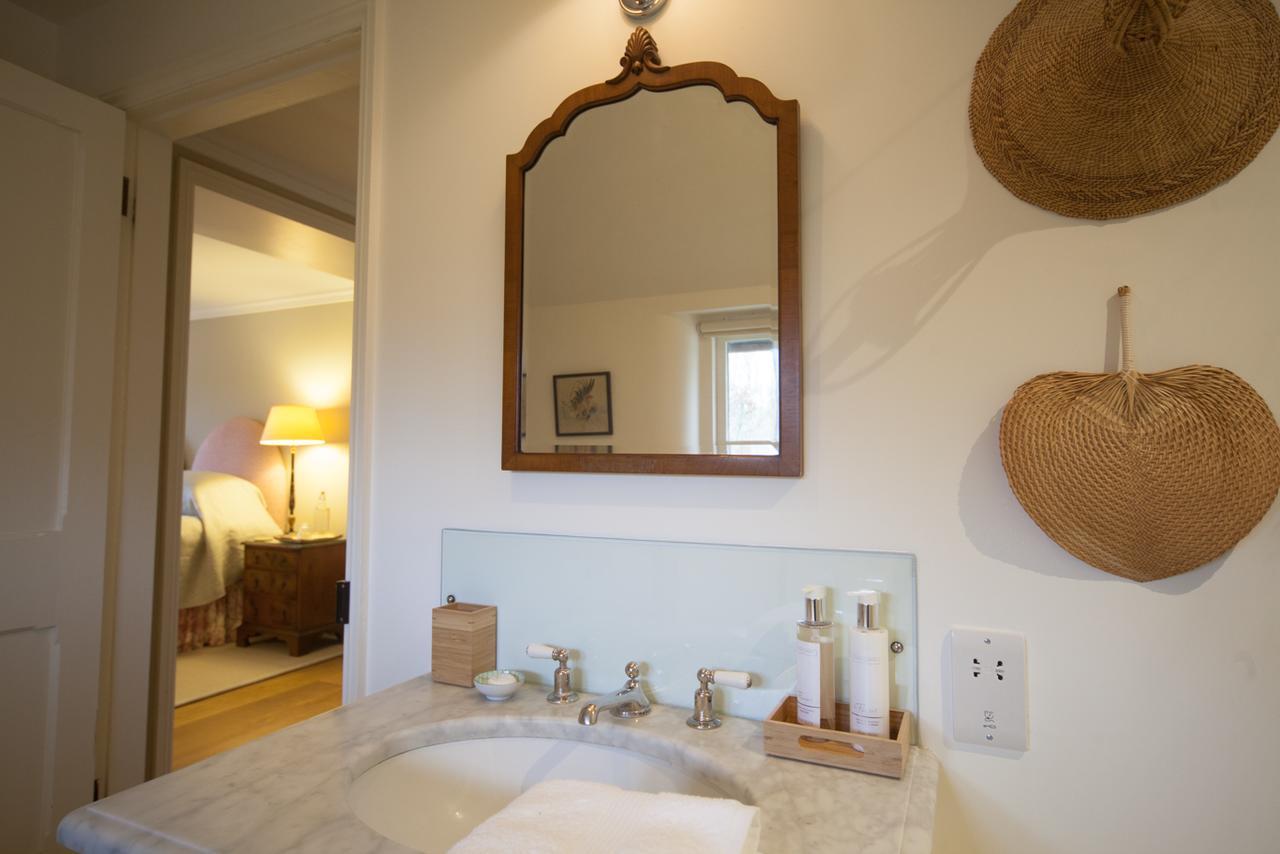 ジリンガム Gutchpool Farm Bed & Breakfast エクステリア 写真